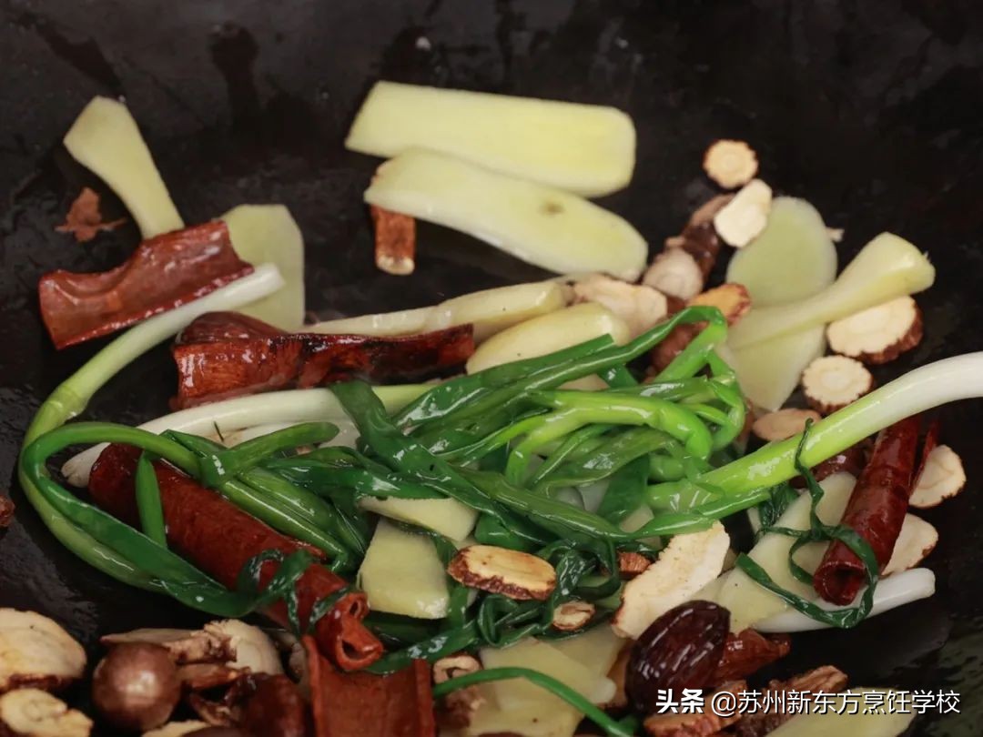 这大概是全网最详细的苏式汤面做法，不看也存一下吧