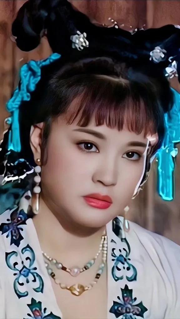 43岁的她，演16岁的少女，竟毫无违和感，真的太美了