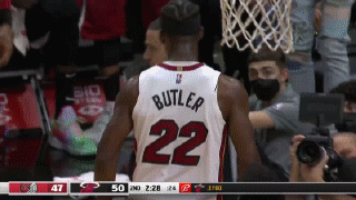 热火胜开拓者（巴特勒被驱逐阿德巴约20+11+4+5+3，热火胜开拓者）