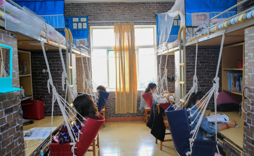 大学生无聊可以做什么（西安高校封校后）