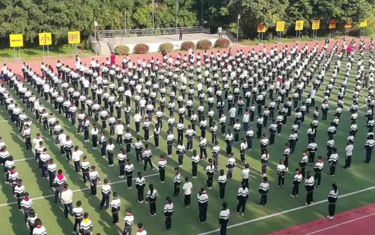 忘记密码银行不给挂失，往返千里开证明被拒，一怒之下把银行告了