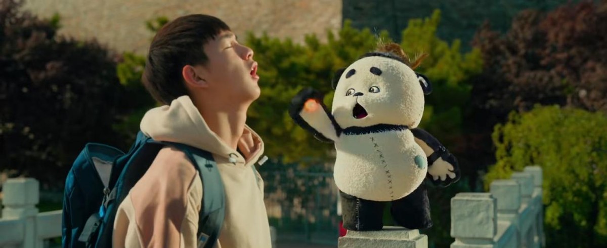 首日票房破3200万，拿下2项冠军，陈思诚一出手，就是国产片王炸