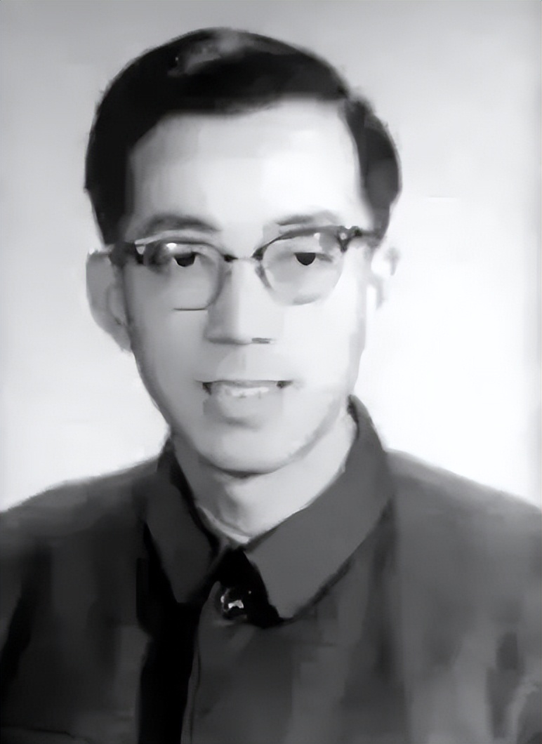 23位“两弹一星”元勋青年时！