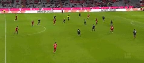 德甲-拜仁1-0比勒菲尔德重回榜首 穆勒助攻 萨内进球制胜