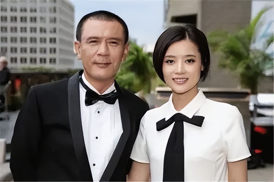 著名演员姚安镰，缺失女儿童年有愧疚，离婚后和女儿相互依靠