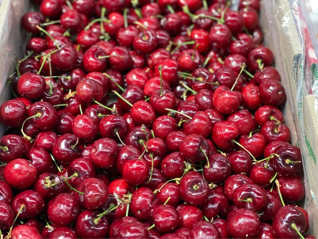 实探重庆各大商超水果店车厘子价格,478元1kg,吃不起了