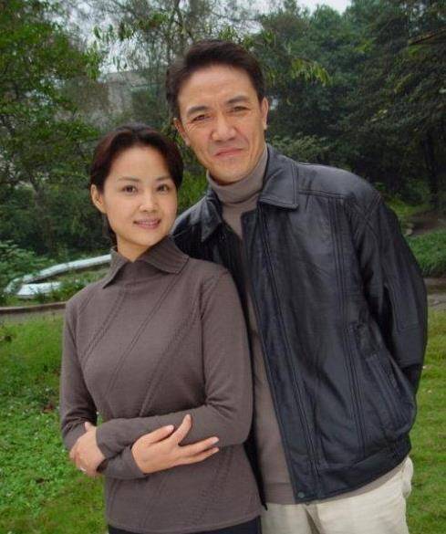 李幼斌:所有爱都给了二婚妻子和继子,亲生儿子与他为敌37岁不婚