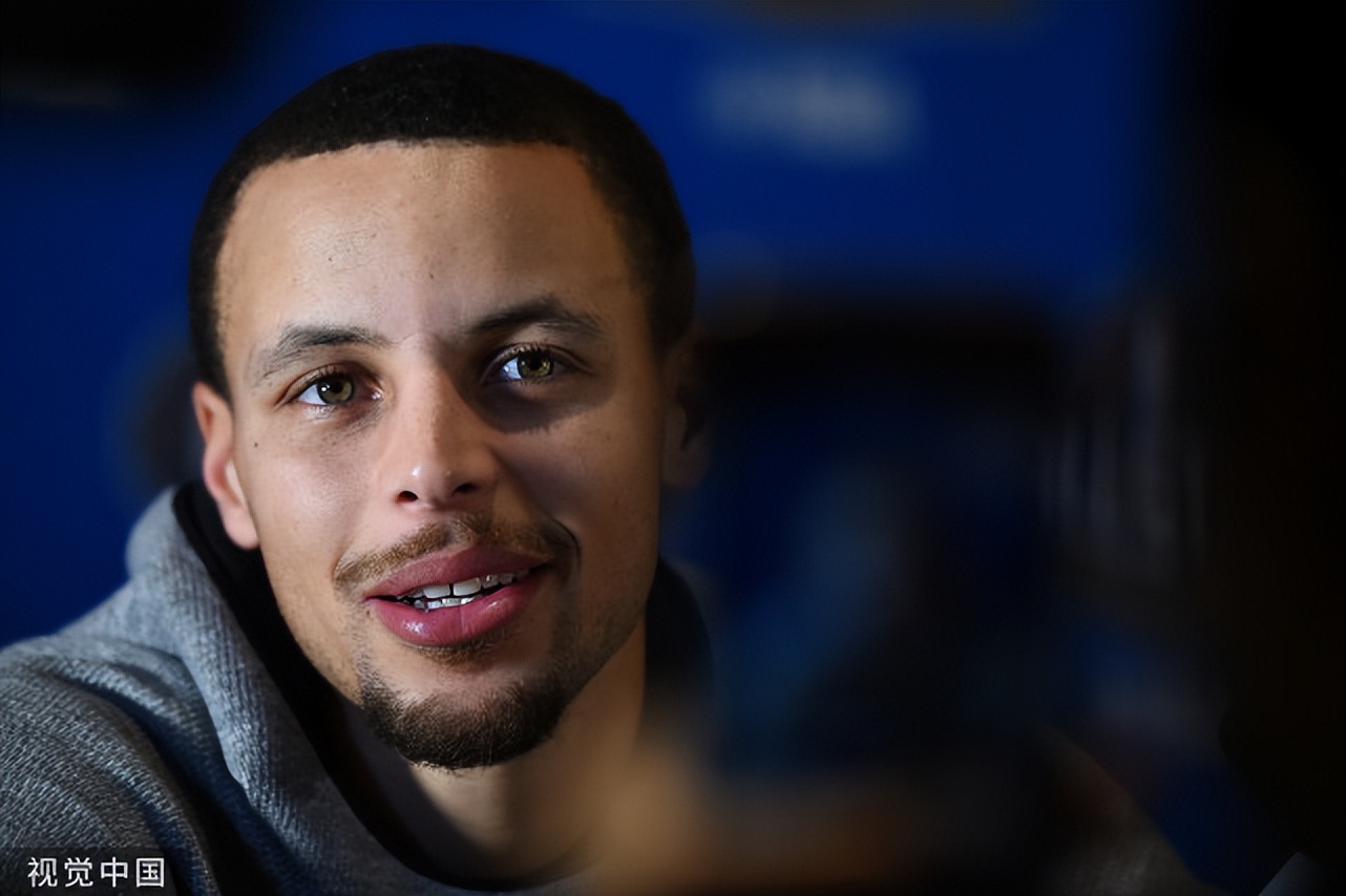 nba球员为什么反对特朗普（NBA球星库里：美国人应该把特朗普视为严重的“威胁”）