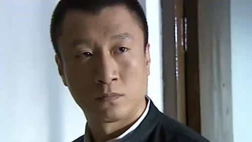 同样是演“黑老大”，把王志文和孙红雷放在一起，差距就出来了