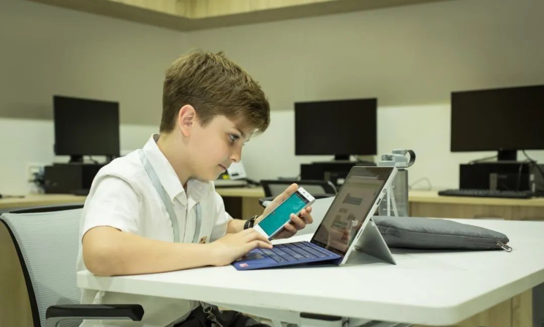 莫比岛择校指南丨北京德威英国学校：百年传承，创新教学