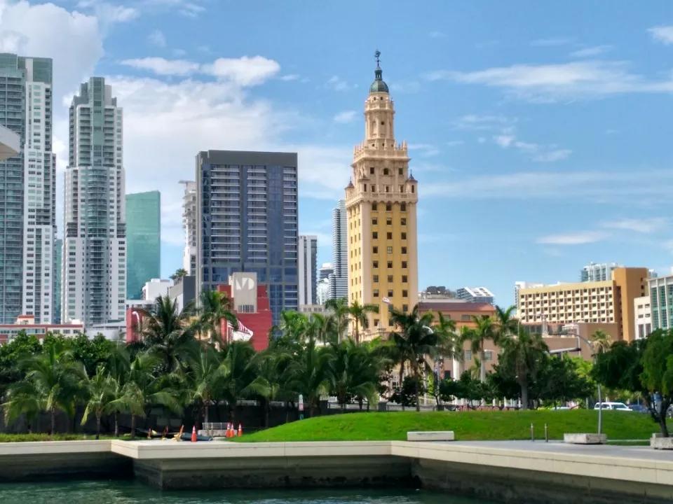 美国迈阿密时间("拉丁美洲首都"在哪里?