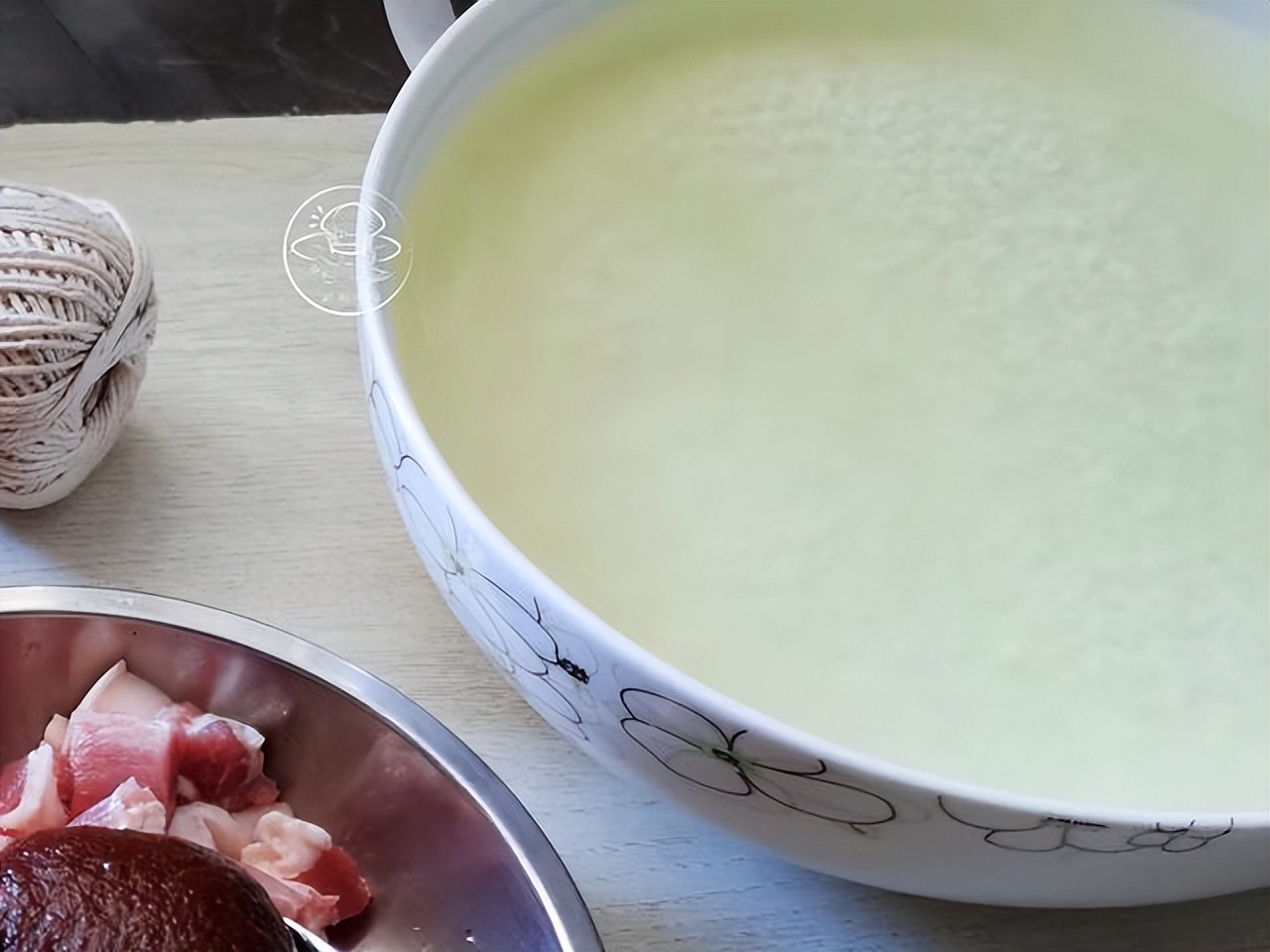 鲜肉粽子的做法（鲜香糯软的鲜肉粽子简单做法）