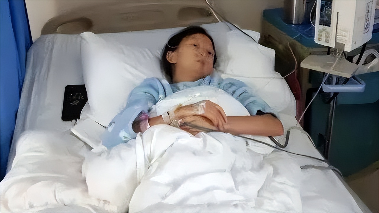 2020年，贵州24岁女大学生去世时仅43斤，为救弟弟一天花两块钱