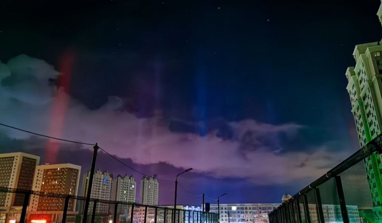 哈尔滨出现“寒夜光柱”奇观，形成条件很苛刻，然而却能制造出来