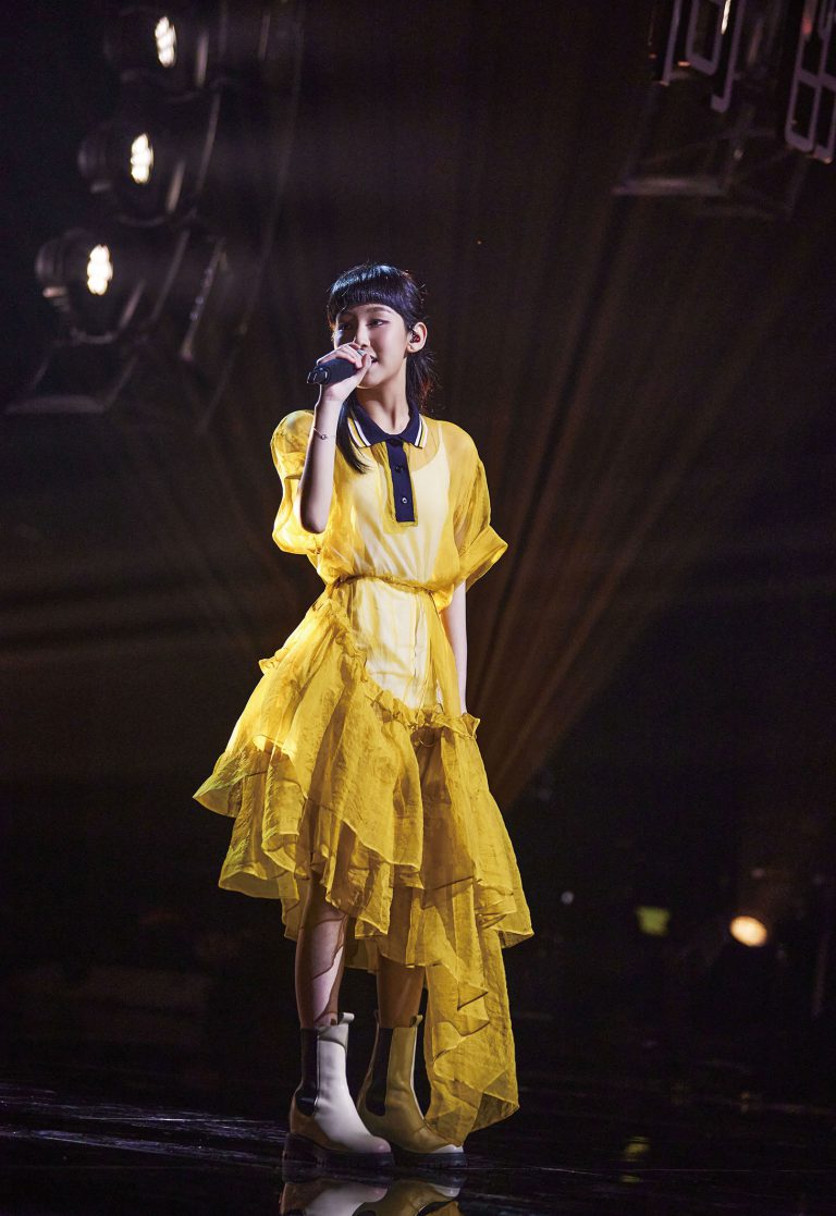 微博粉丝激增获力捧进军内地炎明熹爆红的5大理由