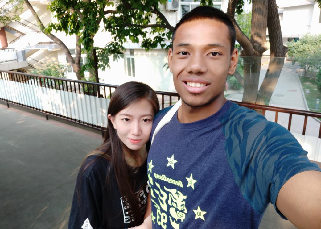 朱銘震在哪個隊cba（最成功混血球員，祝銘震進國家隊，廣州隊核心，女友很漂亮）