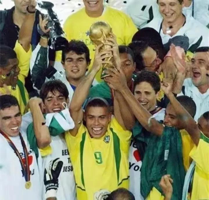 1998世界杯巴西阵容（1994～2006年世界杯巅峰时期的巴西队）