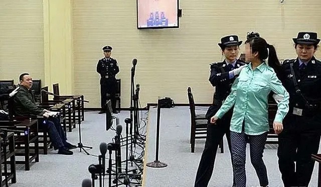 2014年，刘汉前妻出庭作证，刘汉流泪：我最对不起的就是你