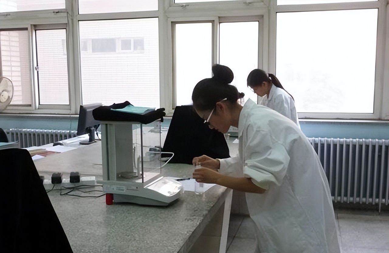 清华“副教授”程朋逝世，年仅48岁，生前个人履历不容小觑