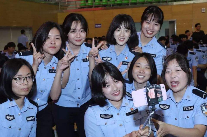 2022考研太卷，400多分扎堆，调剂易上岸院校不到400分考生别错过