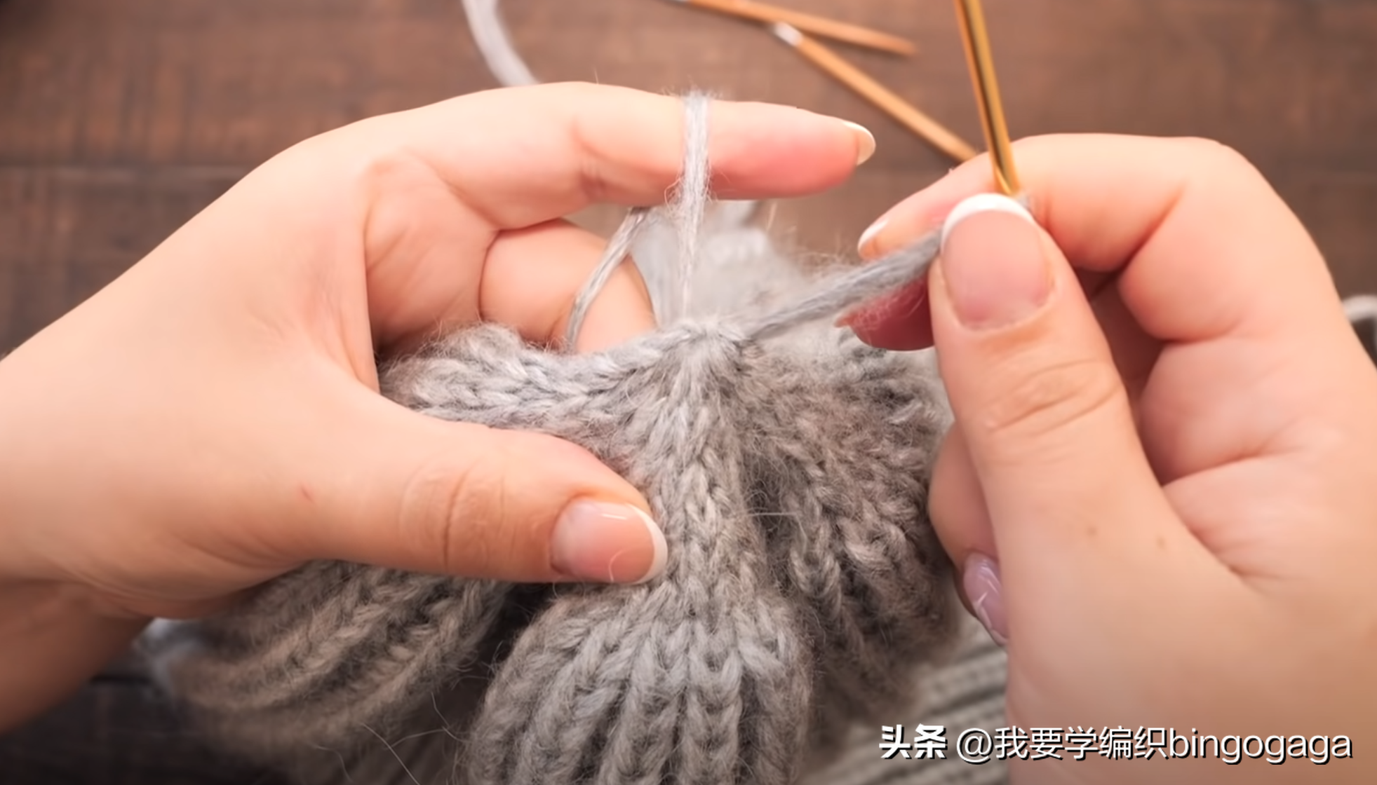 怎樣織帽子（冬天來款這樣的帽子抗寒，一款雷鋒帽編織教程，帶來從頭到腳的暖）