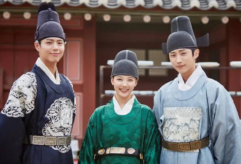 《云画的月光》开播6年，剧组重聚拍综艺，朴宝剑带队令人期待