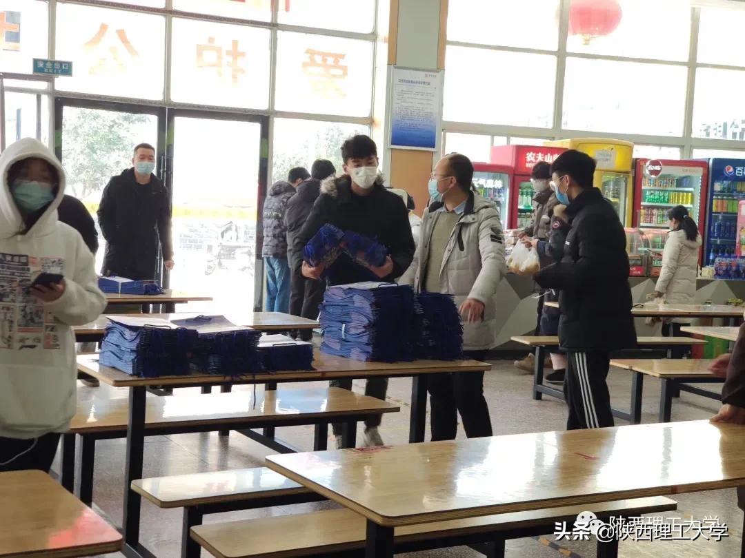 宅宿抗疫丨看理工学子花式宿舍生活