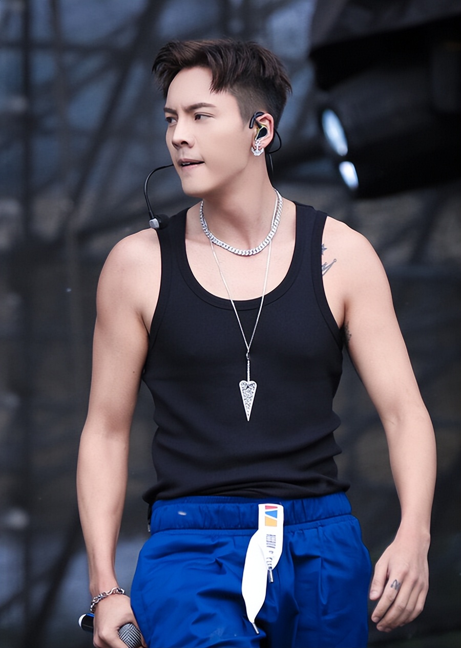 天生一张浪子脸的6位男星,痞,邪,欲,不愧是是行走的荷尔蒙