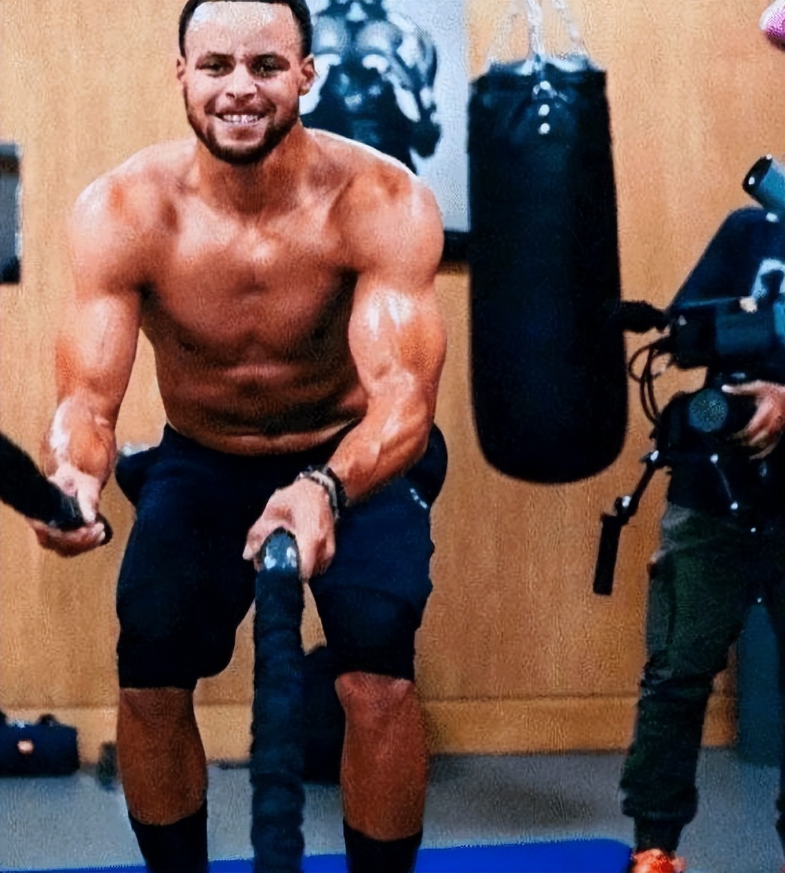 nba内线为什么很空（为何中国男篮后卫难进NBA？对比联盟这几位“瘦子”你就明白）