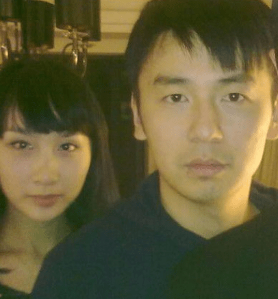 出道15年，爆红后绯闻不断，为何翟煦飞对他依旧不离不弃？