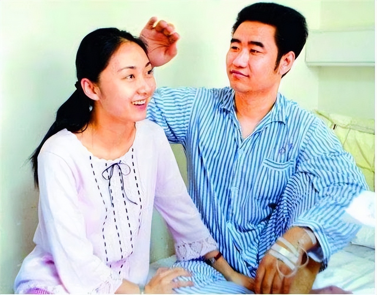 邢丹:深圳玫瑰车祸去世,与丈夫合葬,好人是不是真的不长命?