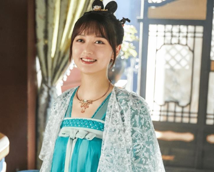 “圈内狂人”董思怡：当郭敬明面怼他发房卡，让毒嘴评委哑口无言