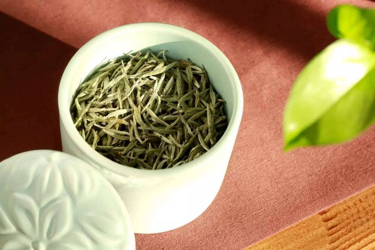 福鼎白茶多少钱一斤（福鼎白茶2022的价格）