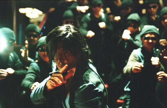 《一个人的武林》为什么成了“烂片”？三刷电影后，我找到了答案