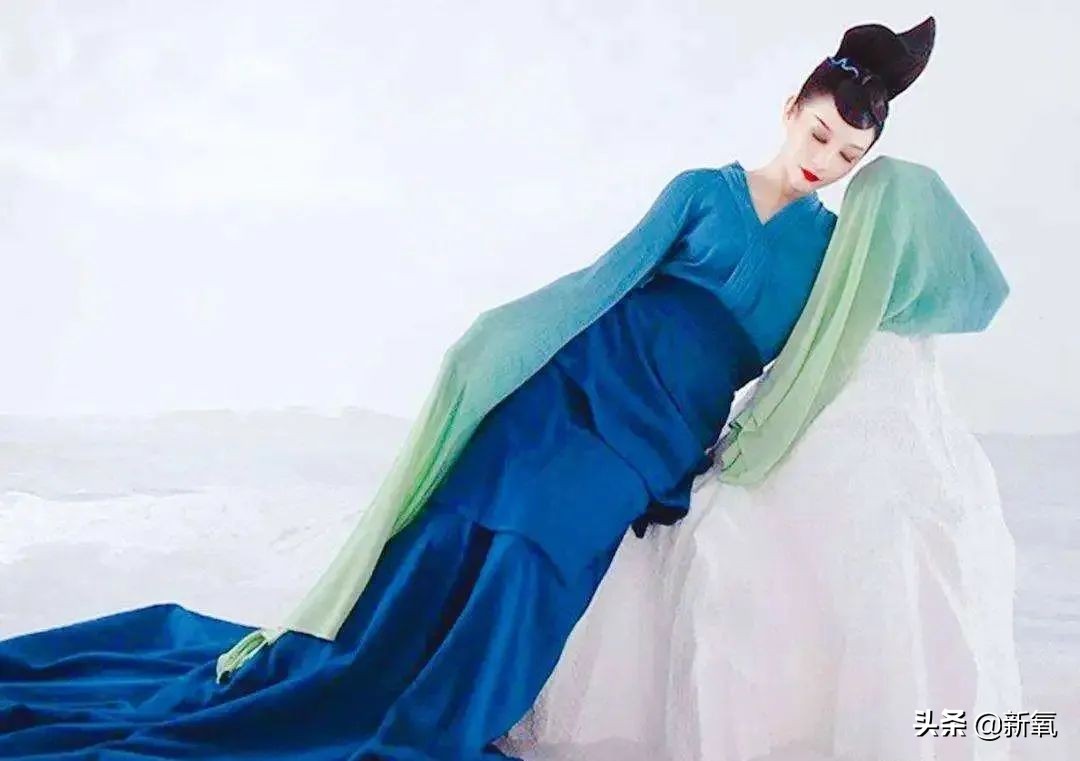 吴倩重回灵气巅峰，为什么我说内娱有书卷气则可称王？