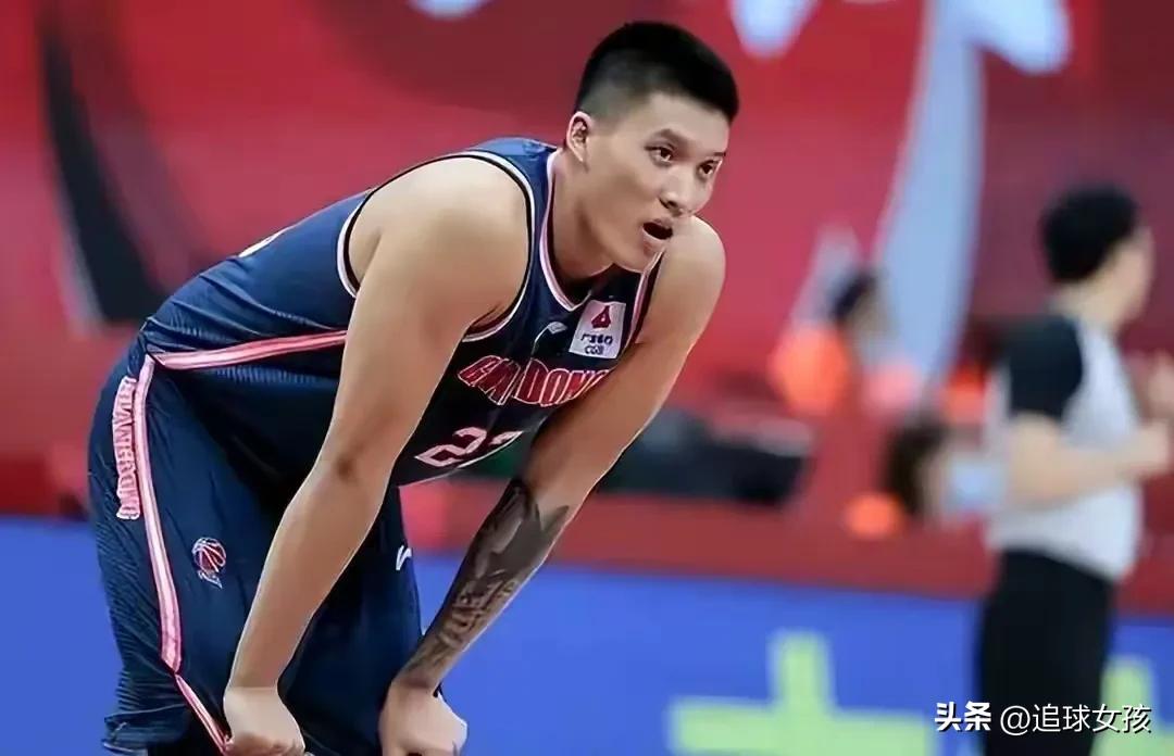 cba球员年薪（CBA广东队新赛季球员薪水曝光！易建联仅拿300万！徐杰比阿日少）