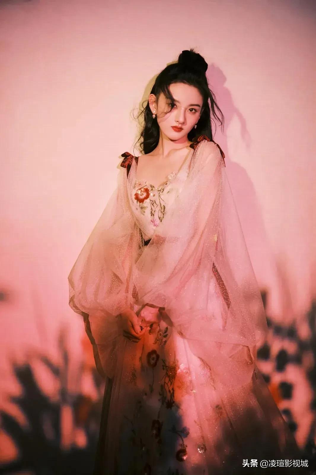 明星壁纸图片分享：宋祖儿（3）