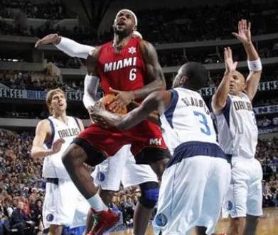 nba2011圣诞大战(21世纪NBA经典圣诞大战回顾，今年星光暗淡，科比、詹姆斯是常客)