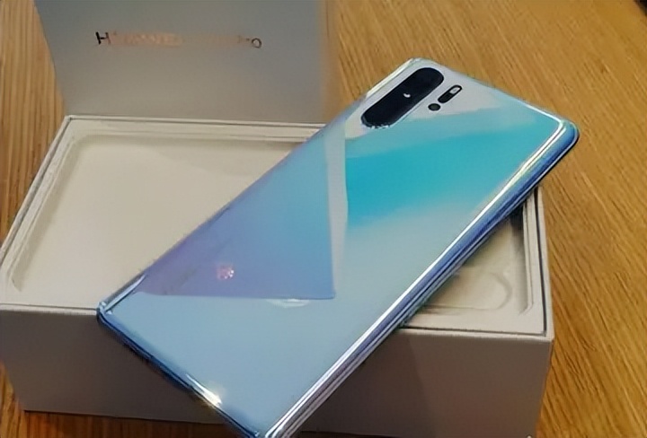 一台三年前的华为P30Pro，放现在，相当于什么价位的手机？