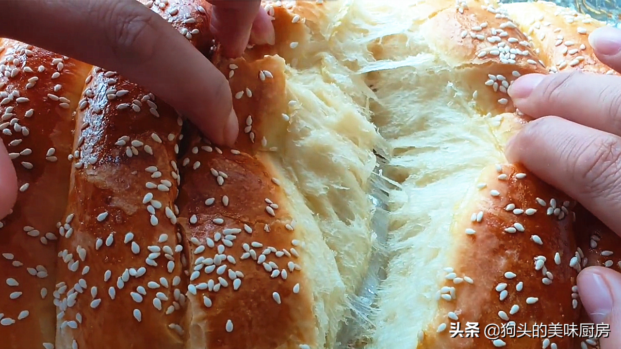全家都爱吃的面包，不用揉面，不用出膜，出炉柔软又拉丝，太香了