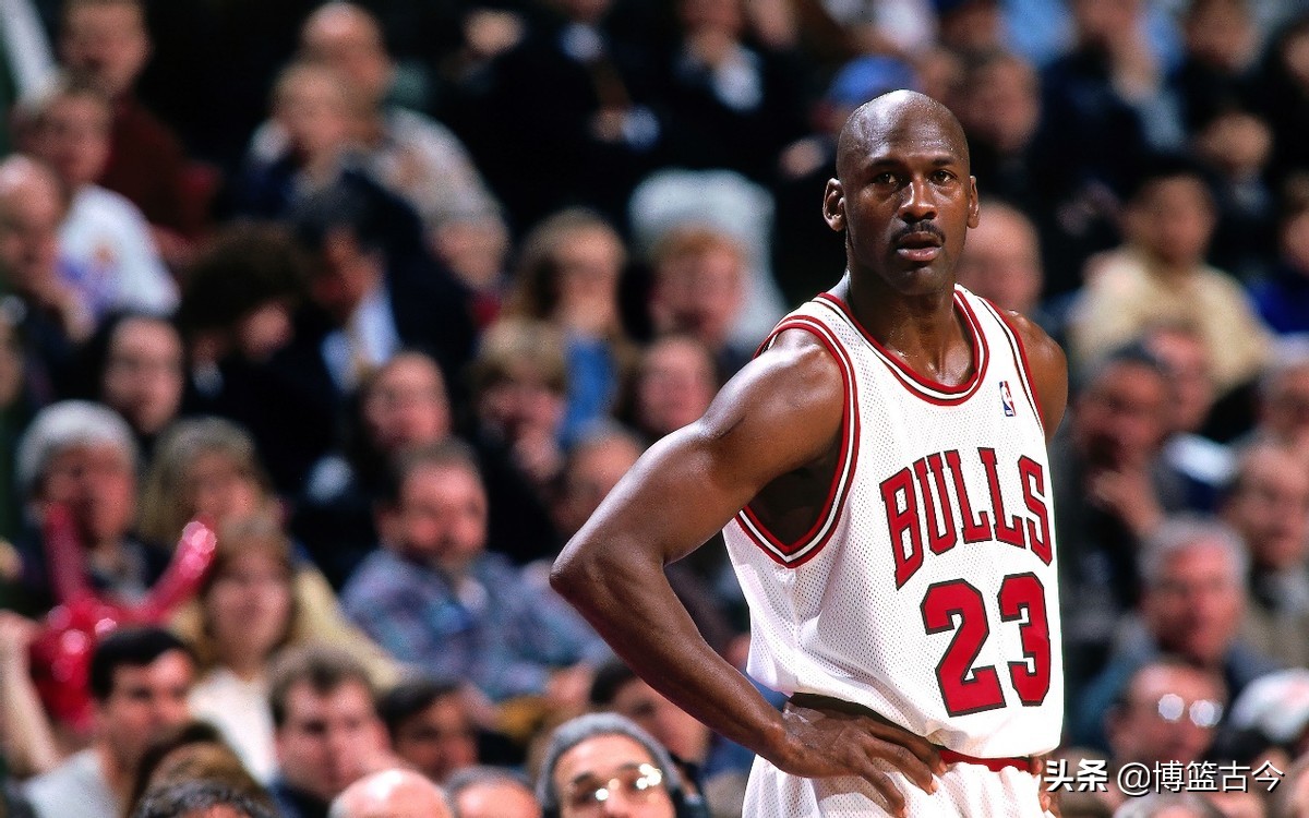 喬丹為什么被公認nba最強（為什么喬丹是公認的第一人？張衛平深入解讀，榮譽并非最重要原因）