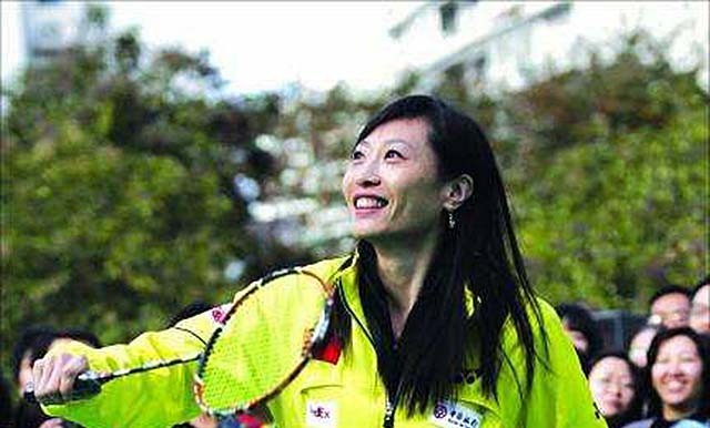 张宁个人介绍(羽坛皇后张宁:46岁肤白貌美,二婚与德国丈夫分居9年