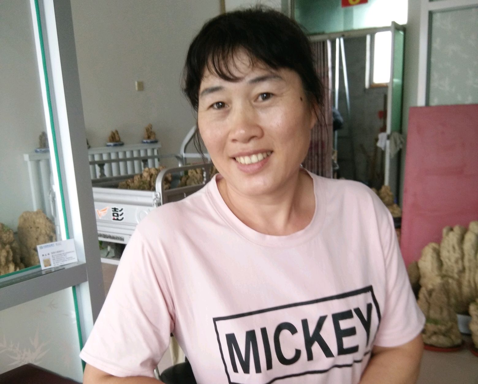 山东女人曾是富婆，公司破产后，来广州当保姆维生