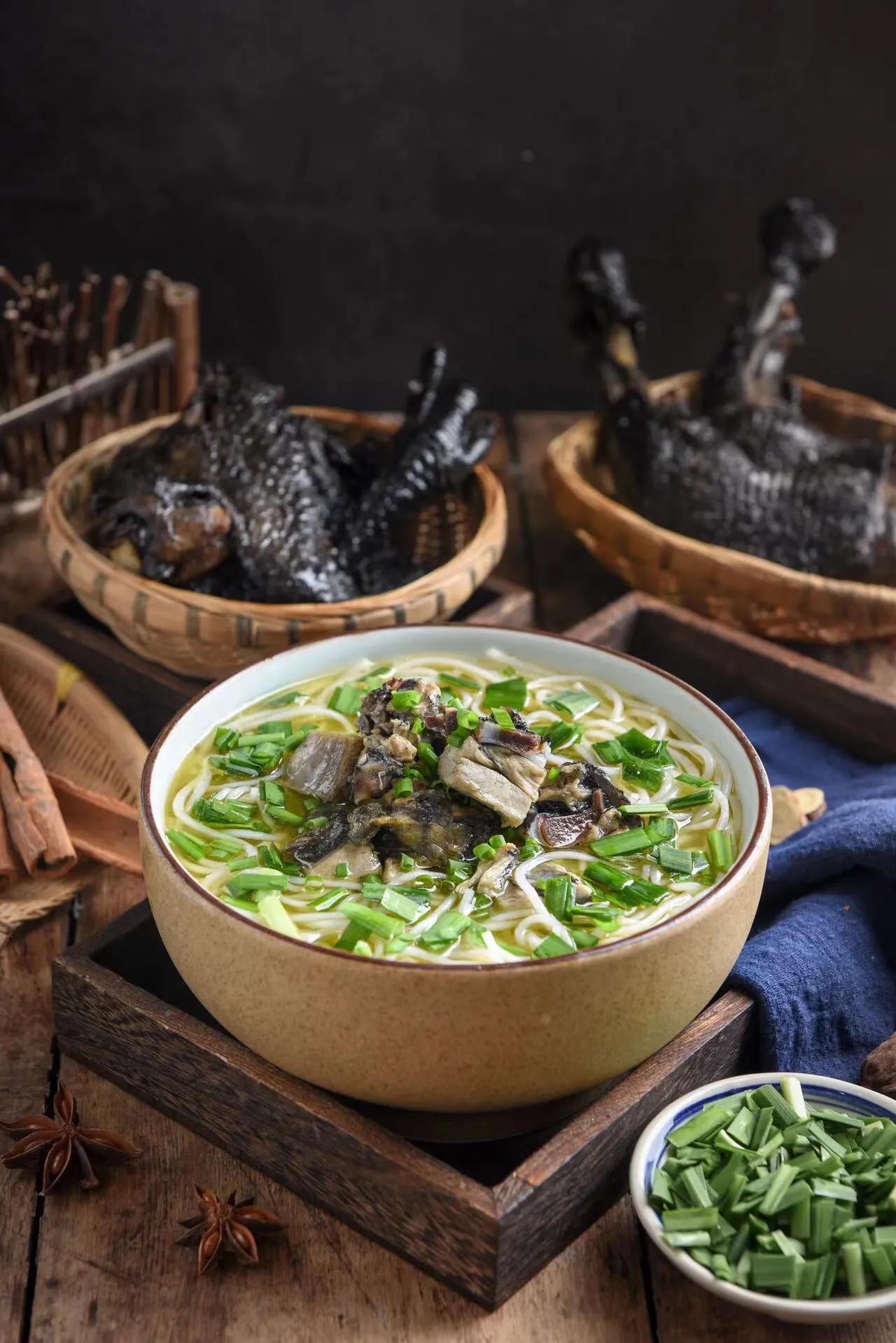 开米线店需要投资多少钱老灶婆乌鸡米线品牌介绍加盟优势