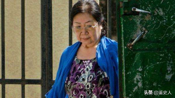 中国大妈身价千万惹众怒，在非洲被判15年，国人却拍手称快