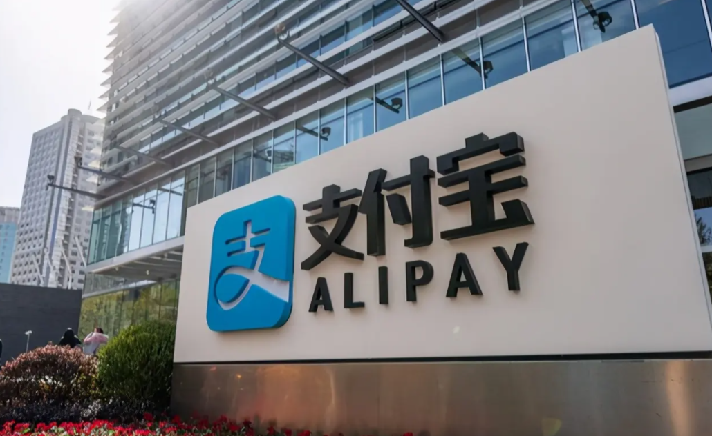 他后来都兑现了(河南银行储户被赋成"红码"后,网友评论:马云说对了)