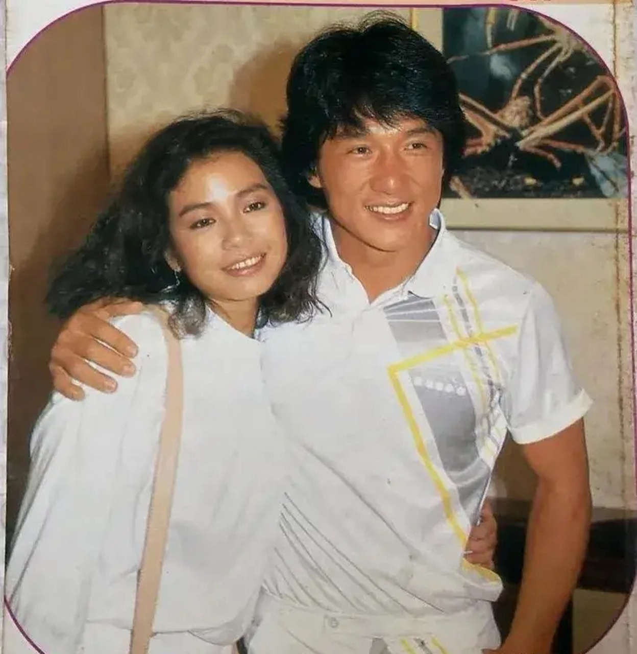 感到很是愤怒林凤娇年轻时据网络上的传闻表示,林凤娇亲自见了钟楚红