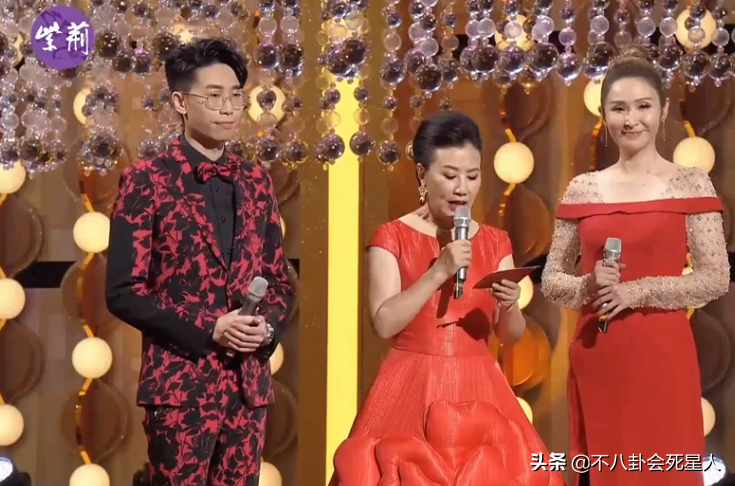 香港回归晚会落幕！刘德华老了、陈伟霆脸胖，成龙神采奕奕