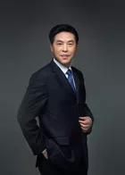 韩可胜,男,毕业于南开大学中文系,研究生学历,文学硕士学位,高级经济