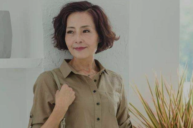 中年女性是胖点好还是瘦点好?中年女性可以多做这2个动作保持身材
